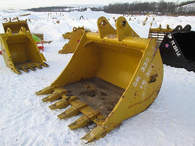 EXCAVATORS SK300, SK330, PC300 Photo