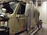 FREIGHTLINER CORONADO Photo #5