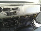 FREIGHTLINER FL70 Photo #3