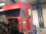 FREIGHTLINER FLD120