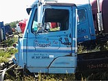 FREIGHTLINER FLC112 Photo #2