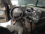 FREIGHTLINER CASCADIA Photo #5