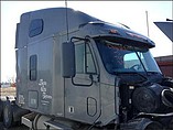 FREIGHTLINER COLUMBIA 120 Photo #2