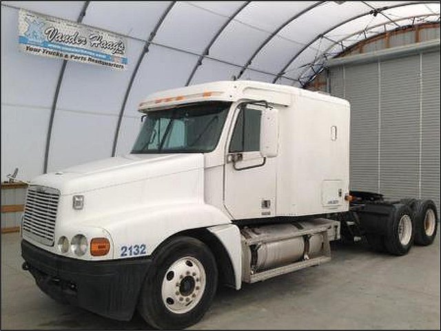 FREIGHTLINER C120-CENTURY Photo