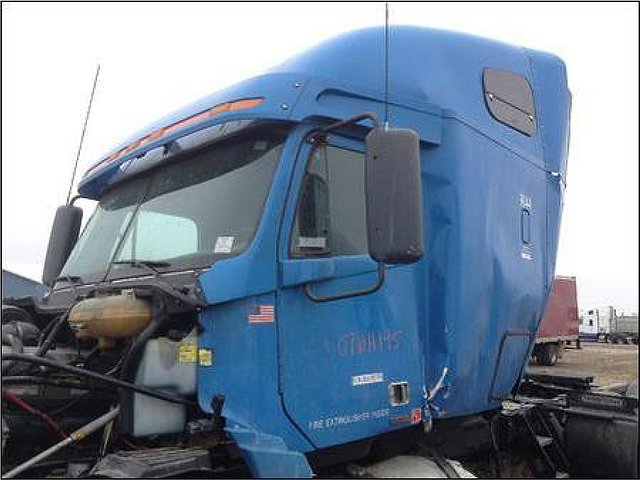 FREIGHTLINER C120-CENTURY Photo