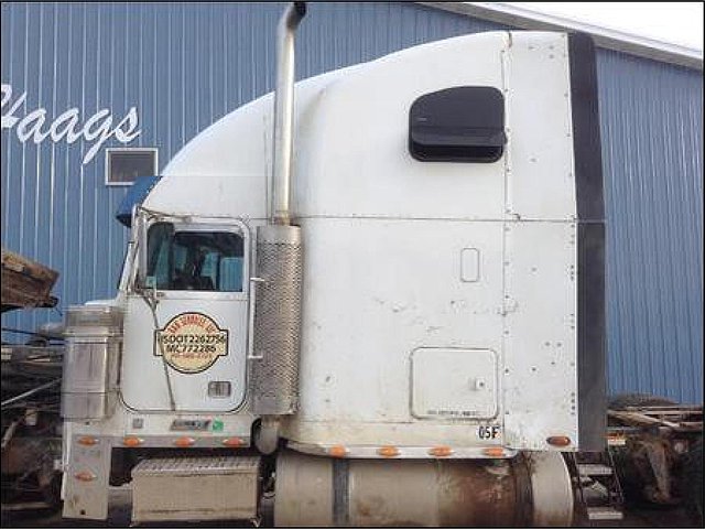 FREIGHTLINER CLASSIC XL Photo