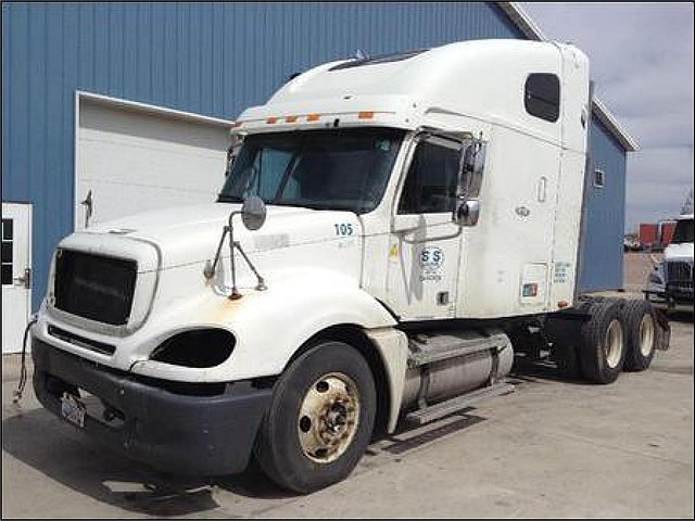 FREIGHTLINER COLUMBIA 120 Photo