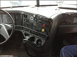FREIGHTLINER COLUMBIA 120 Photo #6