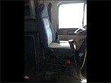 FREIGHTLINER FLD120 Photo #2