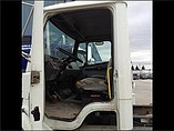 FREIGHTLINER FL70 Photo #8