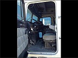FREIGHTLINER FLD120 Photo #8