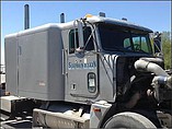FREIGHTLINER FLD120 Photo #3