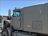 FREIGHTLINER FLD120 Photo #7