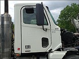 FREIGHTLINER COLUMBIA 120 Photo #3