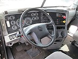 FREIGHTLINER COLUMBIA 120 Photo #6