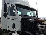 FREIGHTLINER COLUMBIA 120 Photo #2