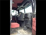 FREIGHTLINER FLD120 Photo #9