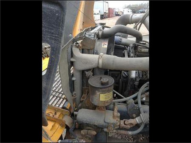 FREIGHTLINER FL70 Photo