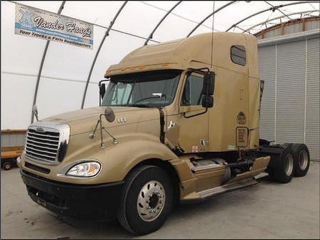 FREIGHTLINER COLUMBIA 120 Photo