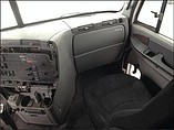 FREIGHTLINER COLUMBIA 120 Photo #5