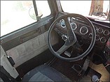 FREIGHTLINER FLD120-CLASSIC Photo #5