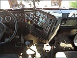 FREIGHTLINER FLD120-CLASSIC Photo #6