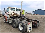 FREIGHTLINER FL112 Photo #4