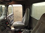 FREIGHTLINER COLUMBIA 120 Photo #5
