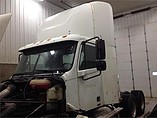 FREIGHTLINER COLUMBIA 120 Photo #8