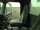 FREIGHTLINER COLUMBIA 120 Photo #4