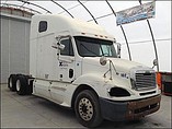 FREIGHTLINER COLUMBIA 120 Photo #4