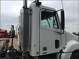 FREIGHTLINER COLUMBIA 120 Photo #3