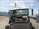 FREIGHTLINER COLUMBIA 120 Photo #3