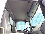 FREIGHTLINER FL70 Photo #13
