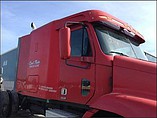 FREIGHTLINER CENTURY Photo #2