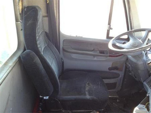 FREIGHTLINER C120-CENTURY Photo