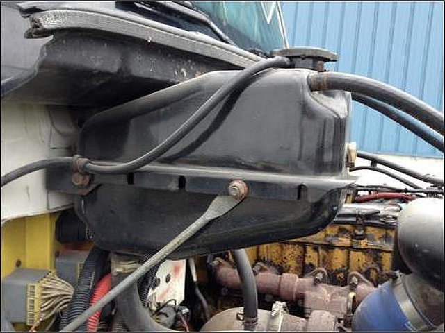 FREIGHTLINER FL70 Photo