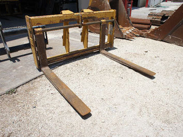 CATERPILLAR 938G II Photo