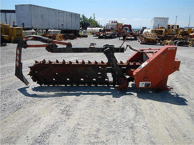 DITCH WITCH M710