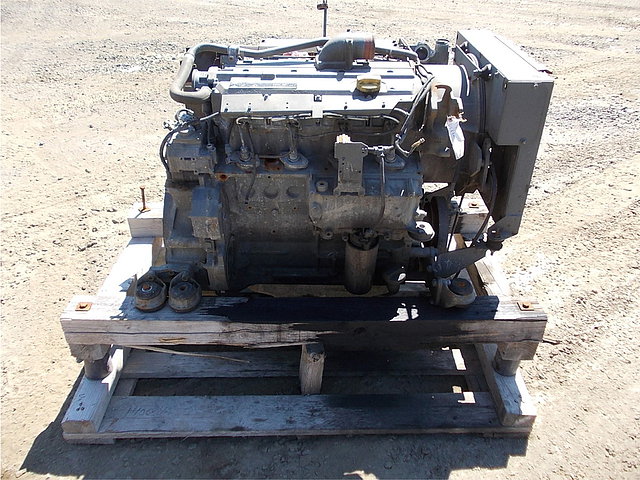 DEUTZ BF4M 1013C Photo