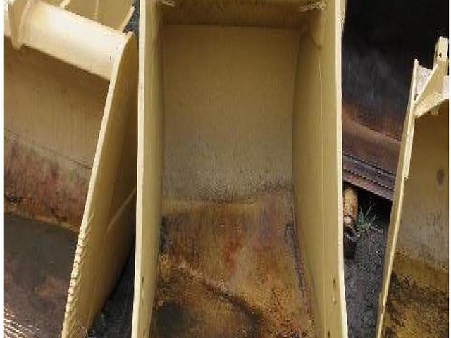 CATERPILLAR 325 Photo