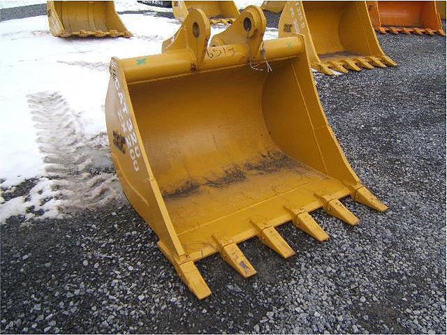 CATERPILLAR 320BL Photo