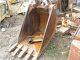 CATERPILLAR 235C Photo #3
