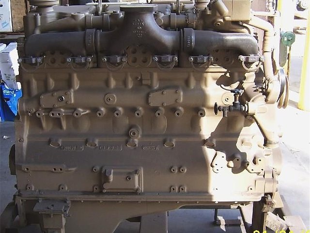 CUMMINS NH 855 C230 Photo