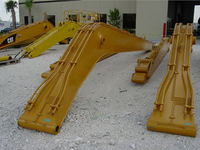 CATERPILLAR 320B Photo