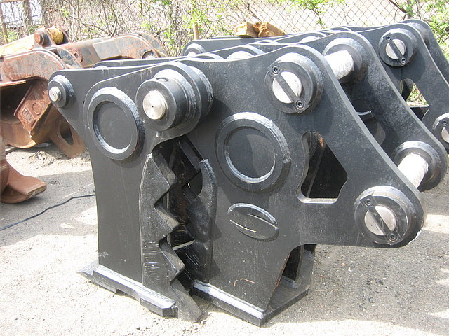 CATERPILLAR 345 Photo