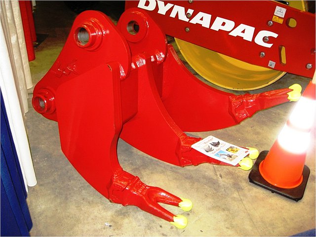 CATERPILLAR 304CR Photo