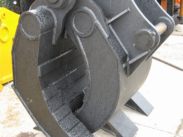CATERPILLAR 320B Photo