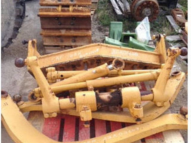 CATERPILLAR 12H Photo