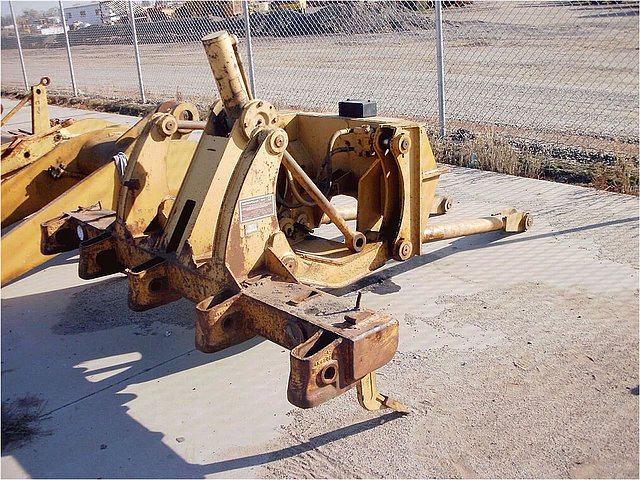 CATERPILLAR 12G Photo